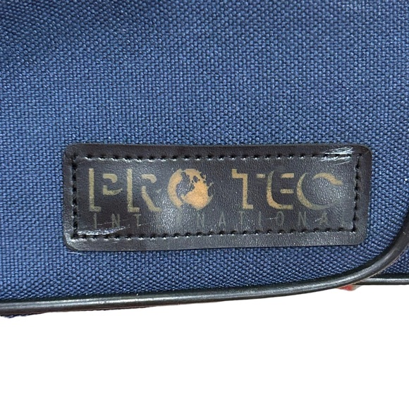 Protec Navy Blue Flute Case‎ - Picture 2 of 10